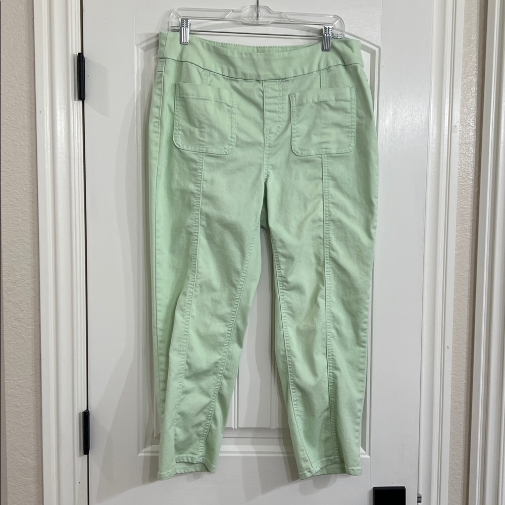 Mint Green Cropped Pants